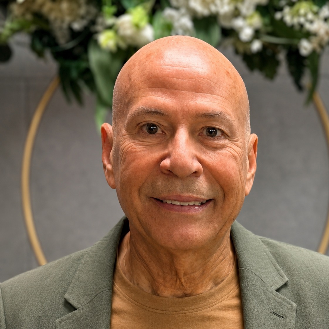 Ps. Luis E. León